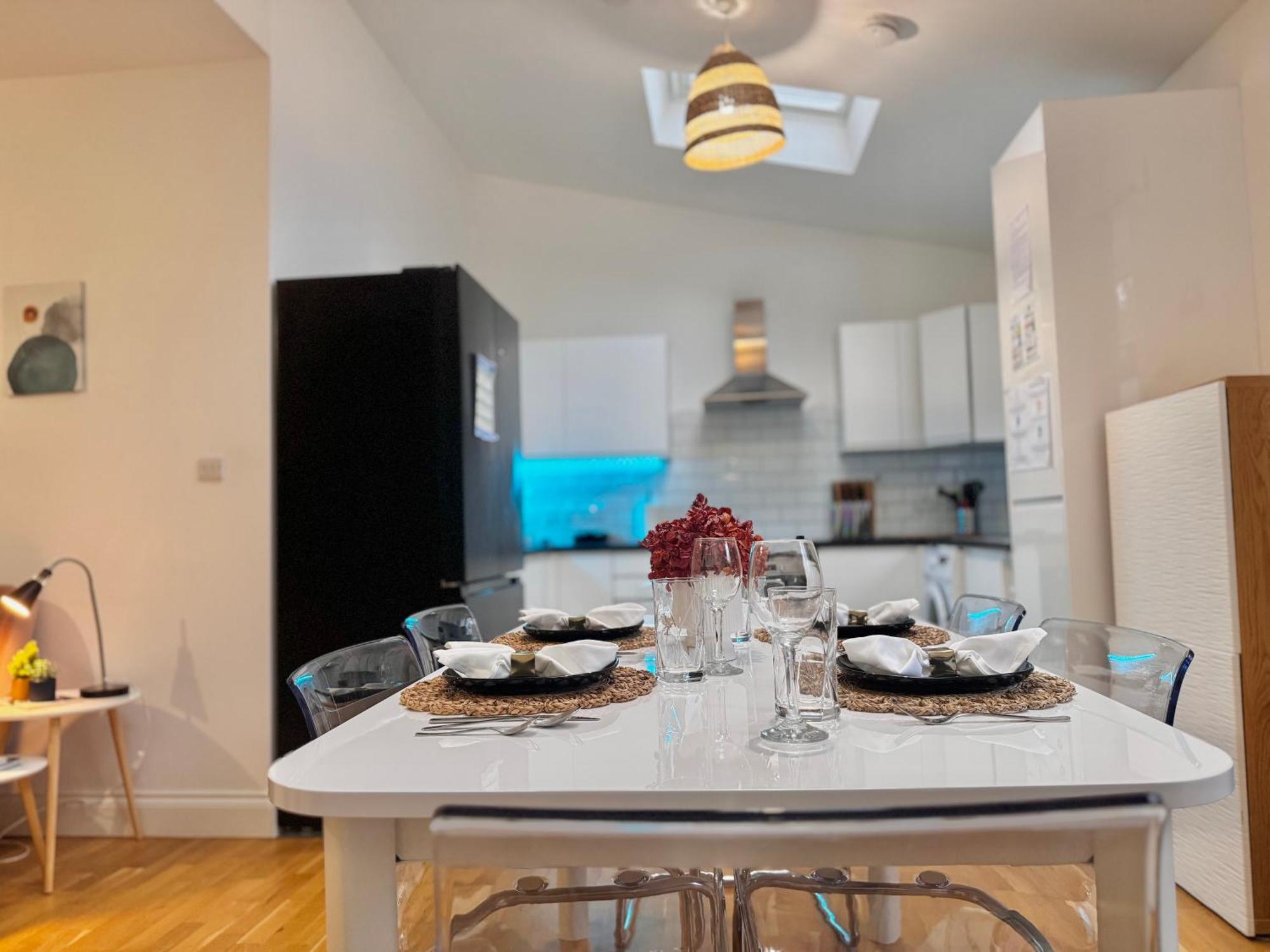 Modern 1-Bed Apt 30Min To Central London & Parking Esterno foto