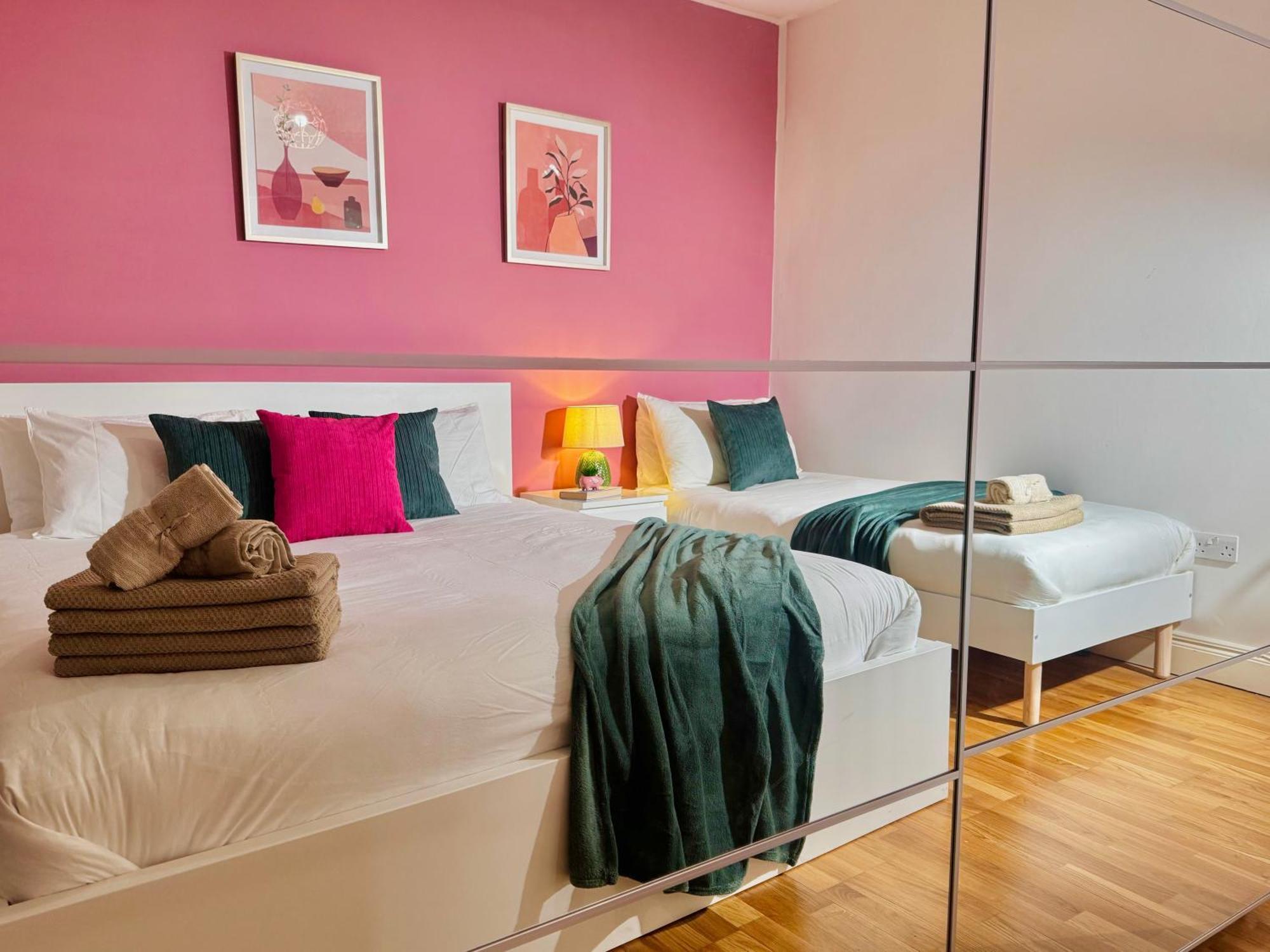 Modern 1-Bed Apt 30Min To Central London & Parking Esterno foto