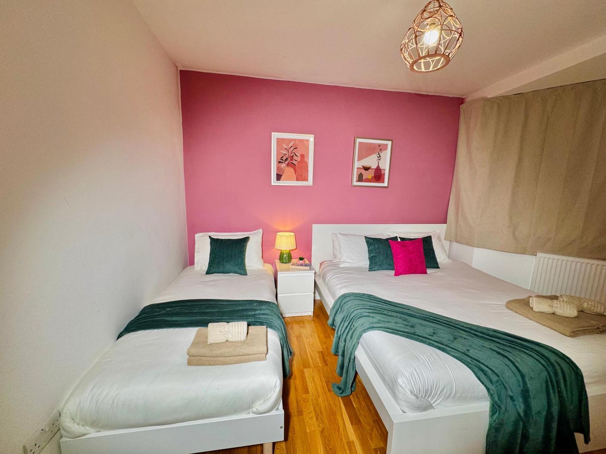 Modern 1-Bed Apt 30Min To Central London & Parking Esterno foto