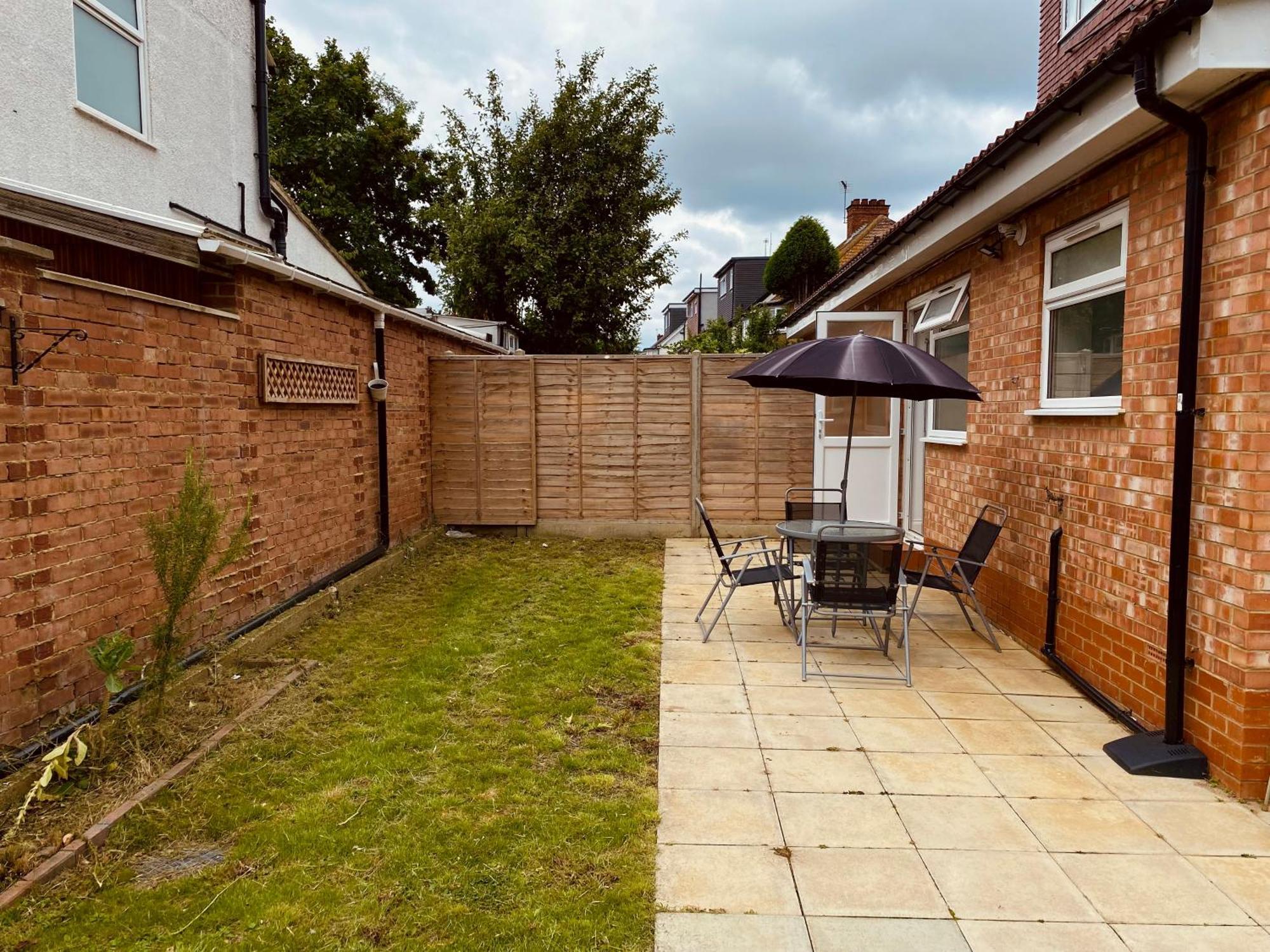 Modern 1-Bed Apt 30Min To Central London & Parking Esterno foto